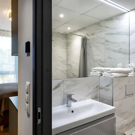 Hessnery Aparthotel